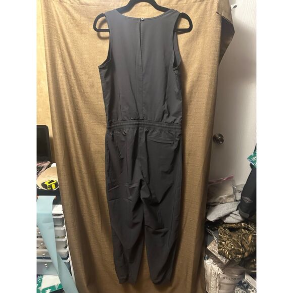 NWT The North Face Woman’s Never Stop Jumpsuit Asphalt Grey Size Medium - Picture 5 of 9